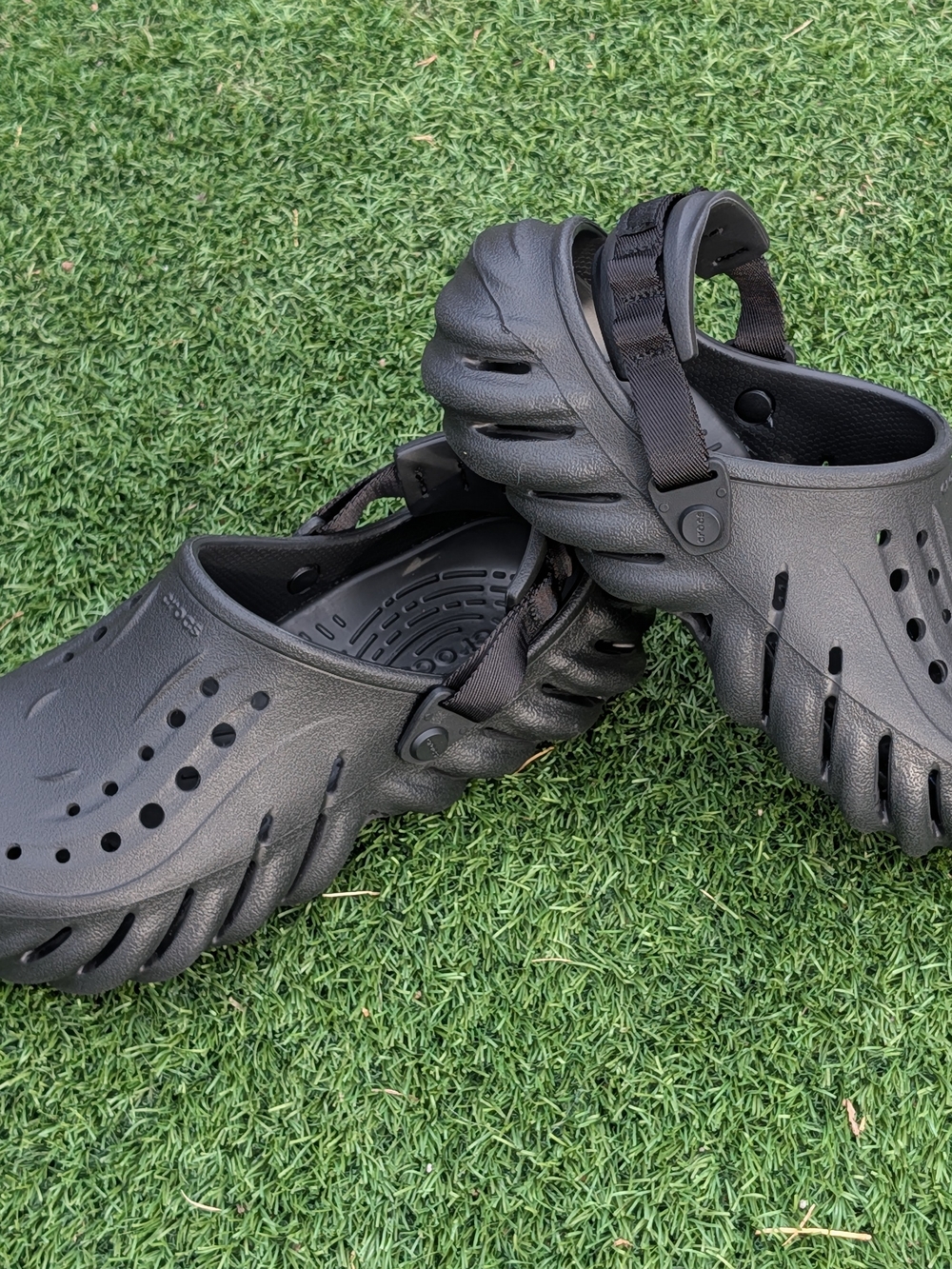 Crocs Echo Clog Black Men's 8 Women's 10 Classic Sport Water Shoe Slip On Sandal - Picture 2 of 11
